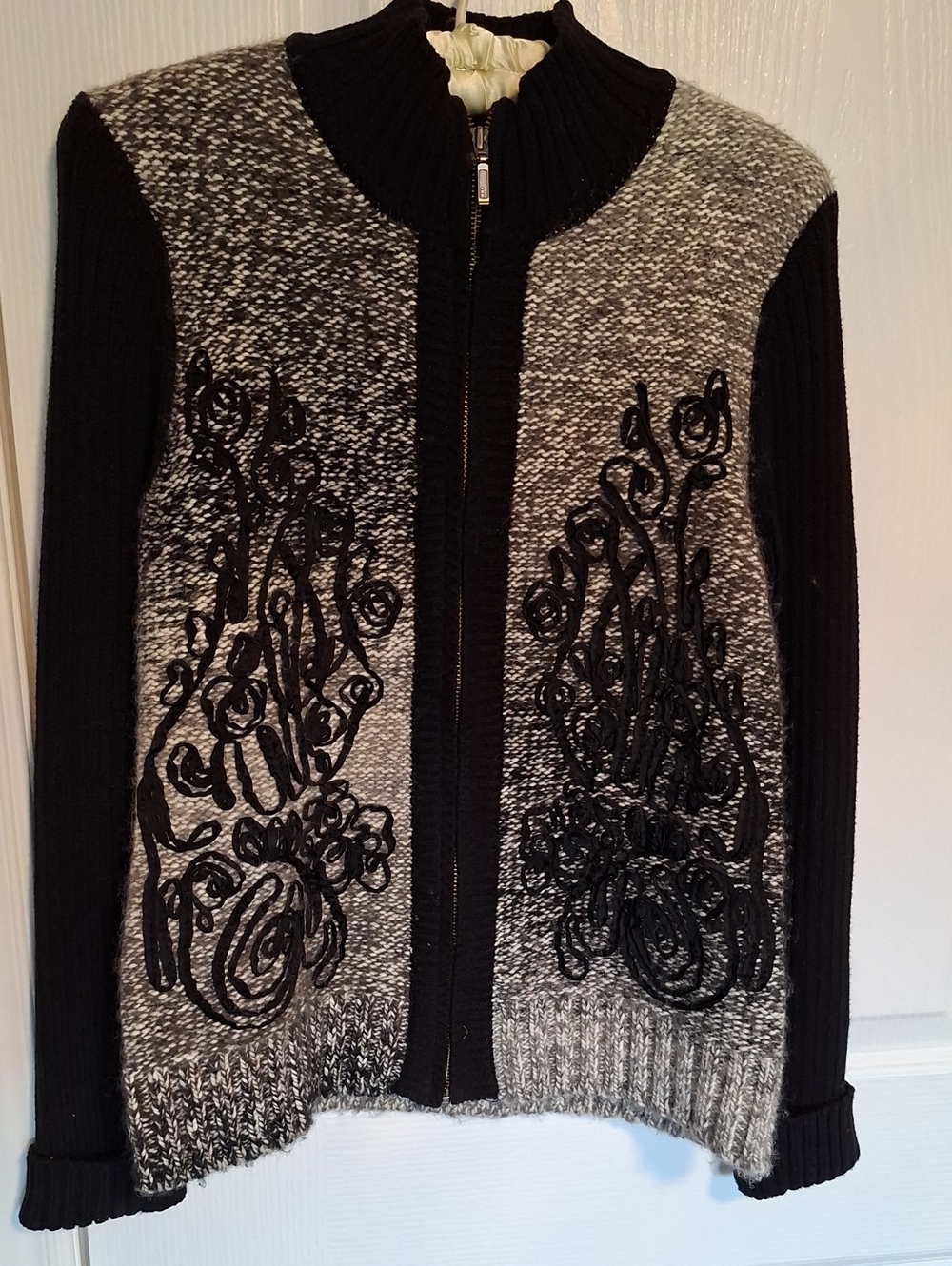 Coldwater Creek Black &‎ Gray Zip-Front Sweater Cardigan
